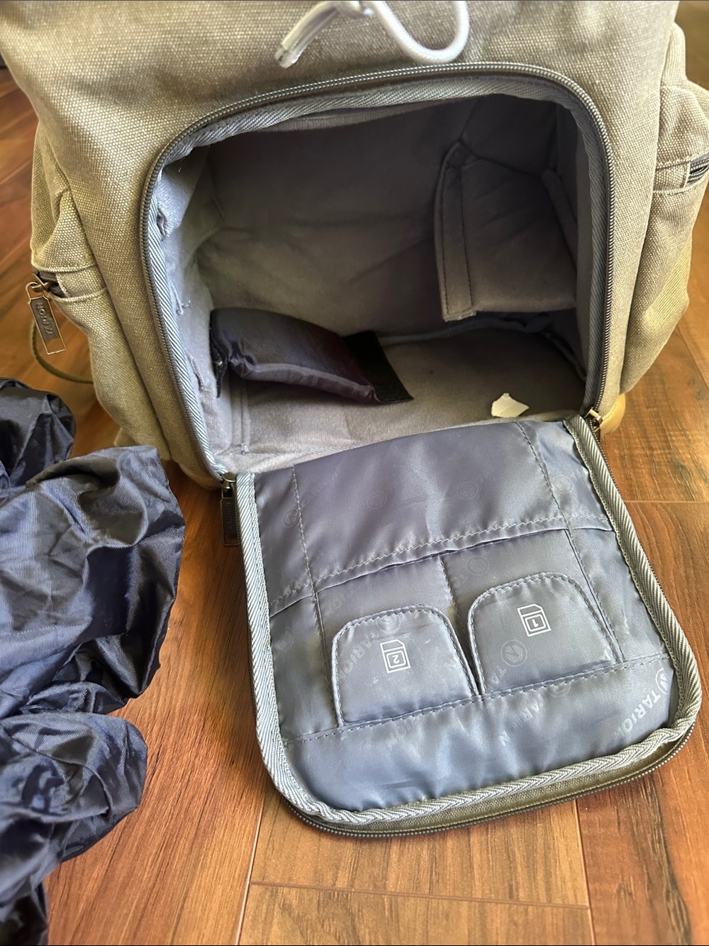Photographers Backpack - Picture 6 of 10